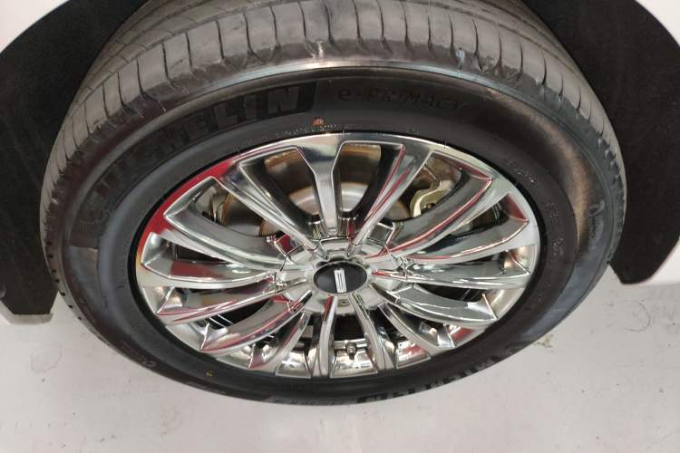 Used Wey Gaoshan 2023 Four-Wheel Drive Flagship Edition Right Rear Wheel Hub