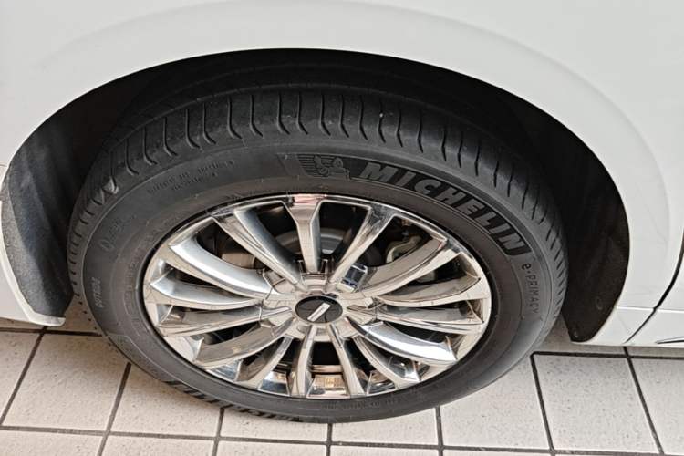 Used Wey Gaoshan 2023 Four-Wheel Drive Flagship Edition Right Rear Wheel Hub