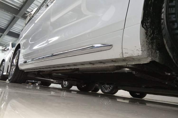 Used Wey Gaoshan 2023 Four-Wheel Drive Flagship Edition Right Side Sill