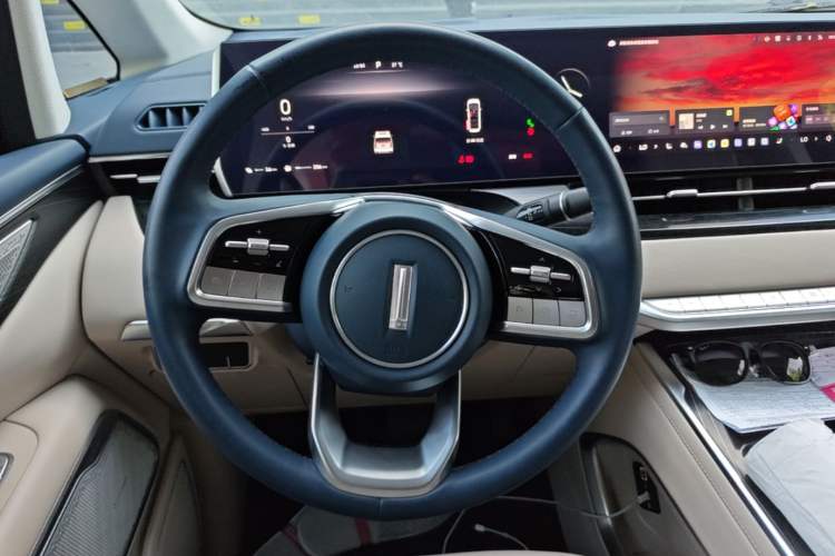 Used Wey Gaoshan 2023 Four-Wheel Drive Flagship Edition Steering Wheel