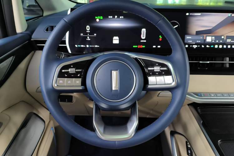 Used Wey Gaoshan 2023 Four-Wheel-Drive Executive Extended Version Steering Wheel