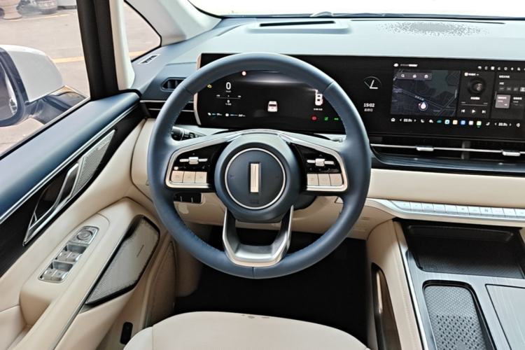 Used Wey Gaoshan 2023 Four-Wheel Drive Flagship Edition Steering Wheel
