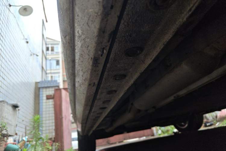 Used Wey Gaoshan 2023 Four-Wheel Drive Flagship Edition Chassis Front Right