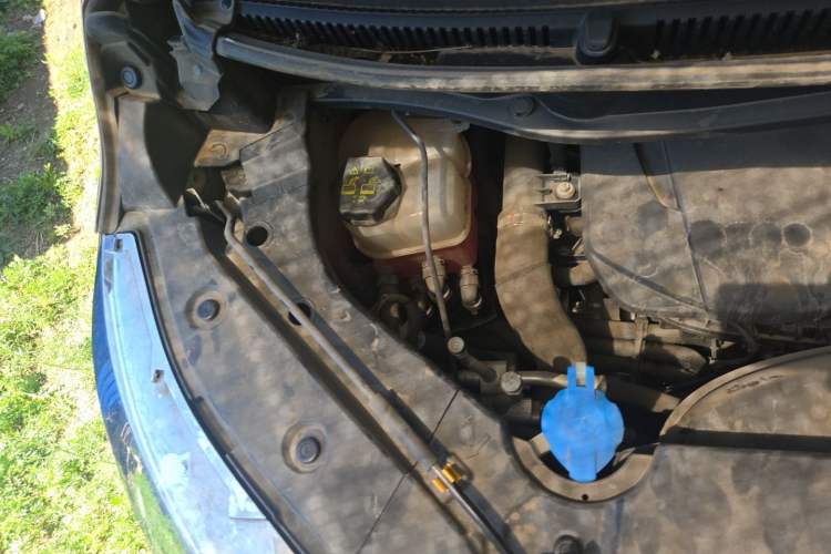 Used Wey Gaoshan 2023 Four-Wheel Drive Flagship Edition Engine Bay Right