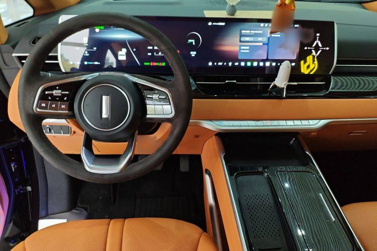Used Wey Gaoshan 2023 Four-Wheel-Drive Executive Extended Version Interior 3