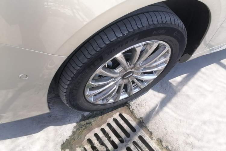 Used Wey Gaoshan 2023 Four-Wheel Drive Flagship Edition Left Front Wheel Hub
