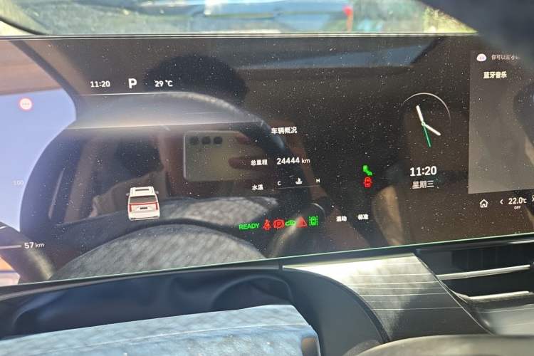 Used Wey Gaoshan 2023 Four-Wheel Drive Flagship Edition Odometer Close Up