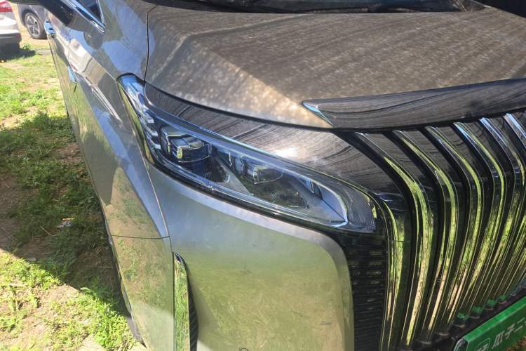 Used Wey Gaoshan 2023 Four-Wheel Drive Flagship Edition Right Front Headlight