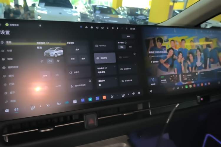 Used Wey Gaoshan 2025 Four-Wheel Drive Alpine 9 Audio And AC Panel