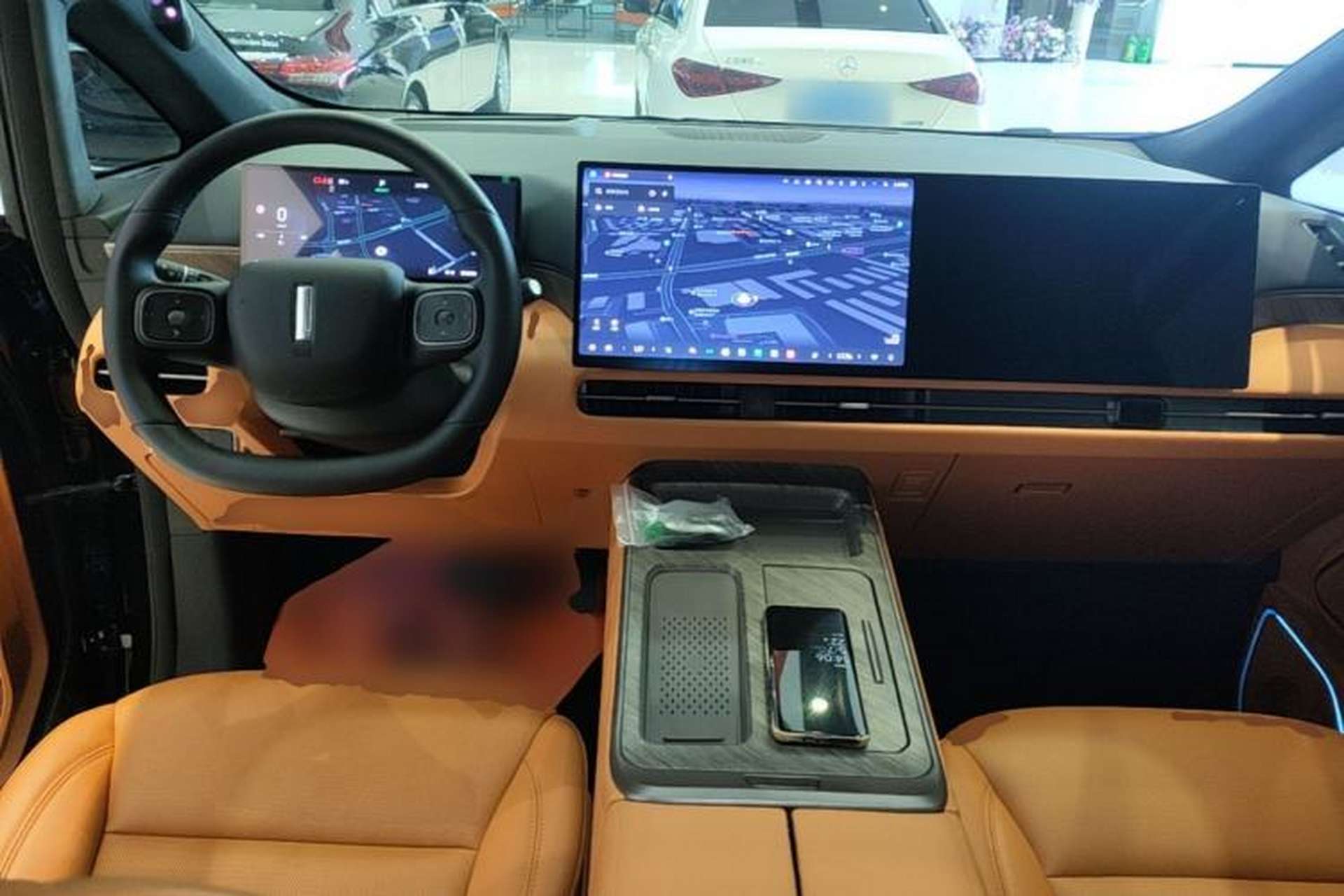 Used Wey Gaoshan 2025 Four-Wheel Drive Alpine 8 Center Console