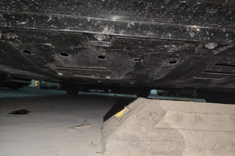 Used Wey Gaoshan 2025 Four-Wheel Drive Alpine 8 Chassis Front