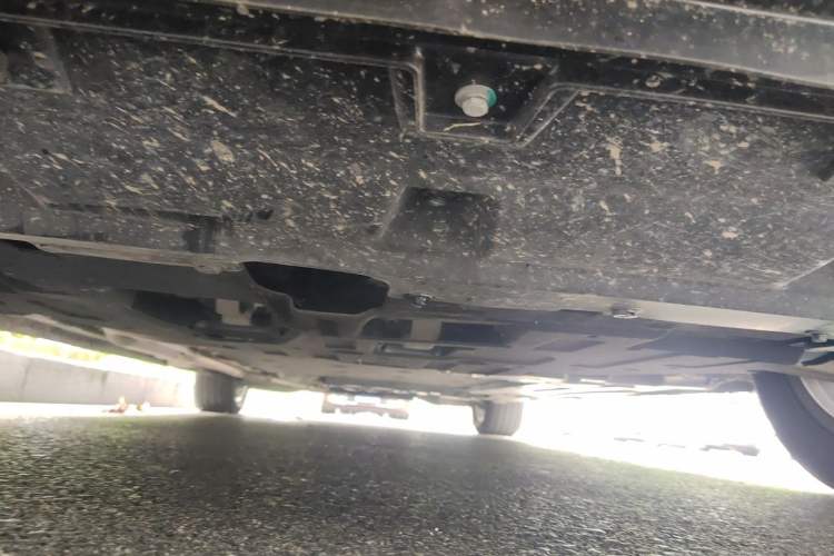 Used Wey Gaoshan 2025 Four-Wheel Drive Alpine 8 Chassis Front