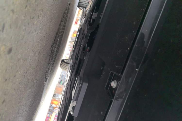 Used Wey Gaoshan 2025 Four-Wheel Drive Alpine 8 Chassis Front