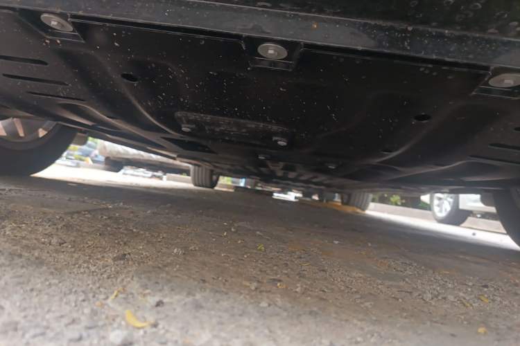Used Wey Gaoshan 2025 Four-Wheel Drive Alpine 8 Chassis Front