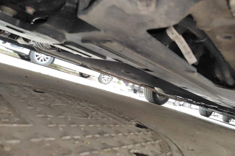 Used Wey Gaoshan 2025 Model Four-Wheel Drive Gao Shan 7 Chassis Front Left