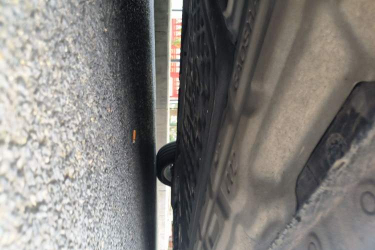 Used Wey Gaoshan 2025 Model Four-Wheel Drive Gao Shan 7 Chassis Front Left