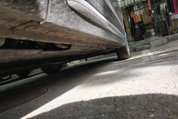 Used Wey Gaoshan 2025 Four-Wheel Drive Alpine 8 Chassis Front Left