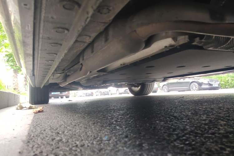 Used Wey Gaoshan 2025 Four-Wheel Drive Alpine 8 Chassis Front Right
