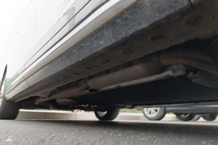 Used Wey Gaoshan 2025 Four-Wheel Drive Alpine 8 Chassis Front Right