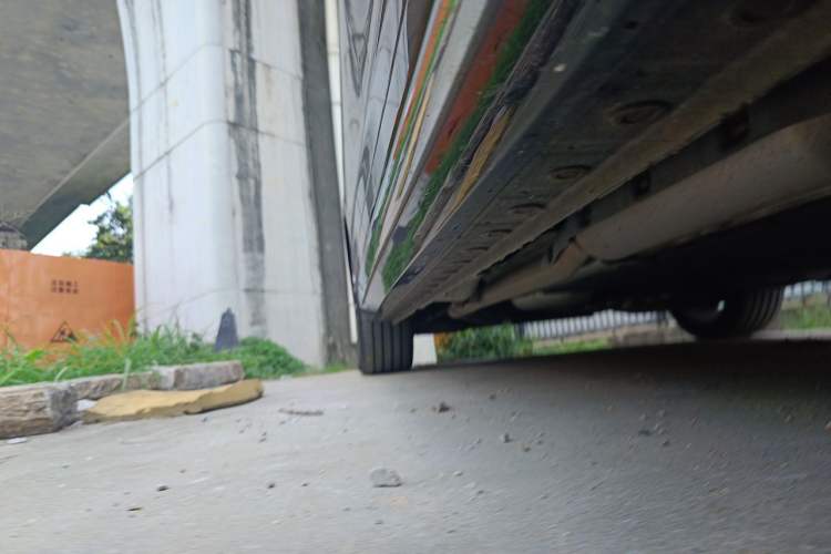 Used Wey Gaoshan 2025 Four-Wheel Drive Alpine 8 Chassis Front Right