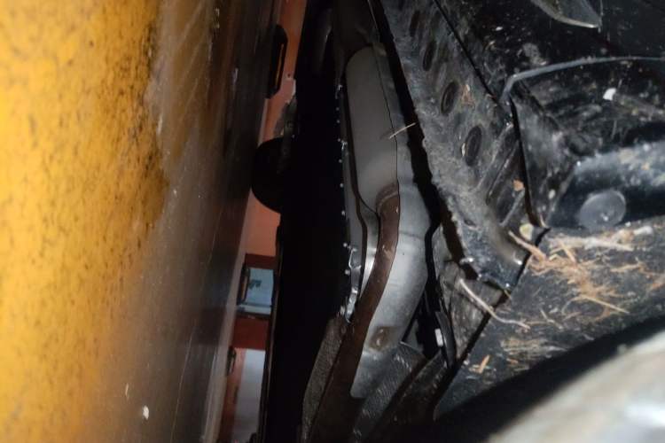 Used Wey Gaoshan 2025 Four-Wheel Drive Alpine 8 Chassis Front Right