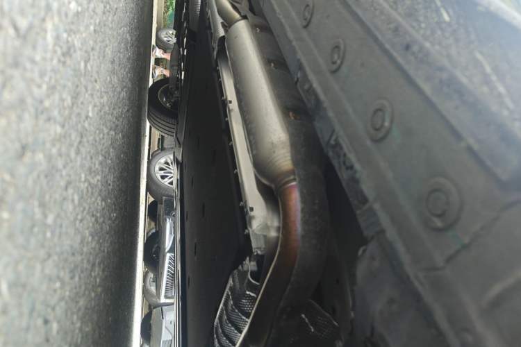 Used Wey Gaoshan 2025 Four-Wheel Drive Alpine 8 Chassis Front Right