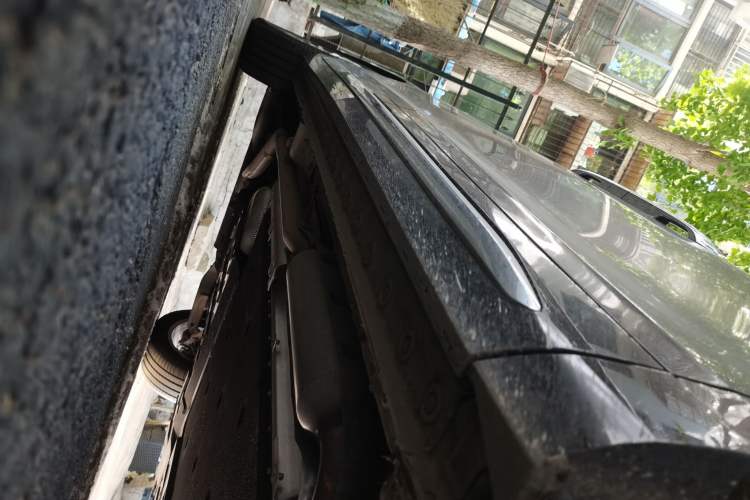Used Wey Gaoshan 2025 Four-Wheel Drive Alpine 8 Chassis Front Right