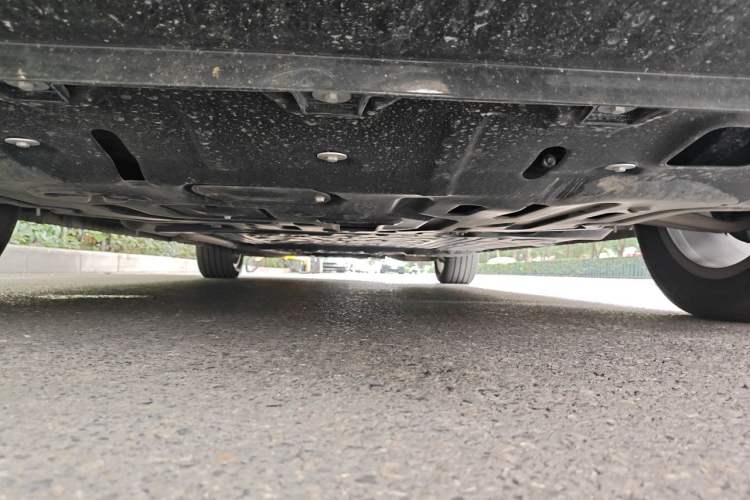 Used Wey Gaoshan 2025 Four-Wheel Drive Alpine 8 Chassis Front