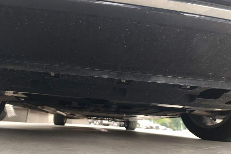 Used Wey Gaoshan 2025 Four-Wheel Drive Alpine 8 Chassis Front