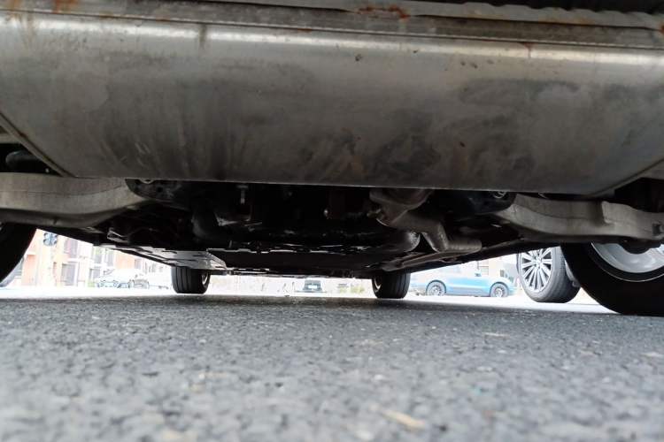 Used Wey Gaoshan 2025 Four-Wheel Drive Alpine 8 Chassis Rear