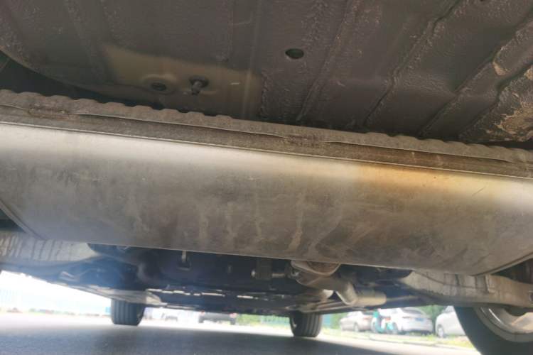 Used Wey Gaoshan 2025 Four-Wheel Drive Alpine 8 Chassis Rear