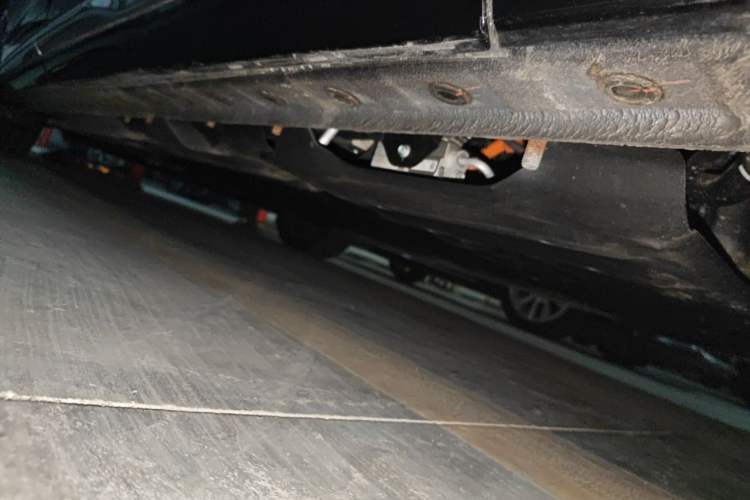 Used Wey Gaoshan 2025 Four-Wheel Drive Alpine 8 Chassis Rear Left