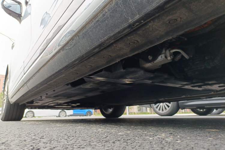 Used Wey Gaoshan 2025 Four-Wheel Drive Alpine 8 Chassis Rear Left