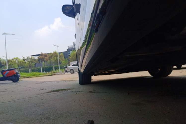 Used Wey Gaoshan 2025 Four-Wheel Drive Alpine 8 Chassis Rear Left