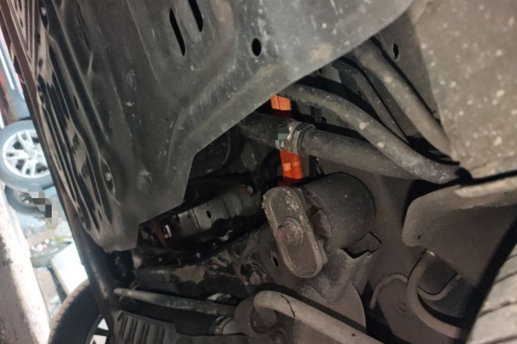 Used Wey Gaoshan 2025 Four-Wheel Drive Alpine 8 Chassis Rear Left
