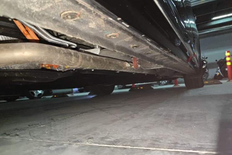 Used Wey Gaoshan 2025 Four-Wheel Drive Alpine 8 Chassis Rear Right