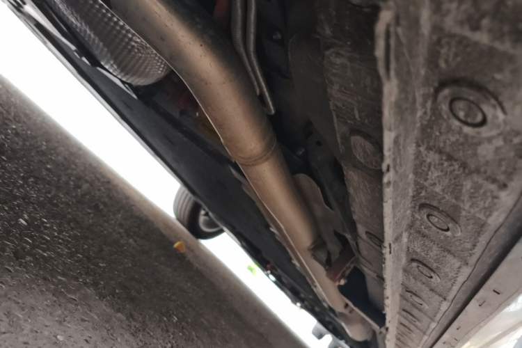 Used Wey Gaoshan 2025 Four-Wheel Drive Alpine 8 Chassis Rear Right