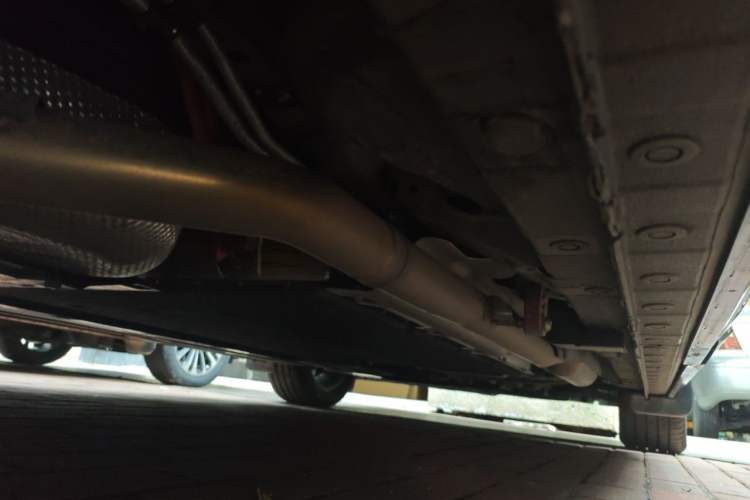 Used Wey Gaoshan 2025 Model Four-Wheel Drive Gao Shan 7 Chassis Rear Right