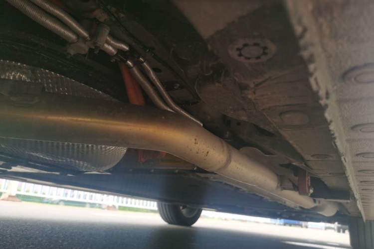 Used Wey Gaoshan 2025 Four-Wheel Drive Alpine 8 Chassis Rear Right