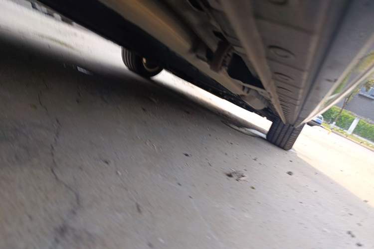 Used Wey Gaoshan 2025 Four-Wheel Drive Alpine 8 Chassis Rear Right