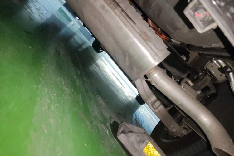 Used Wey Gaoshan 2025 Four-Wheel Drive Alpine 8 Chassis Rear