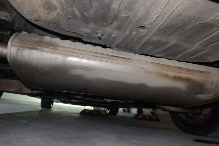 Used Wey Gaoshan 2025 Four-Wheel Drive Alpine 8 Chassis Rear