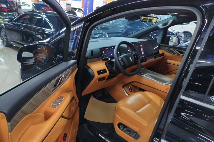 Used Wey Gaoshan 2025 Four-Wheel Drive Alpine 8 Driver Seat