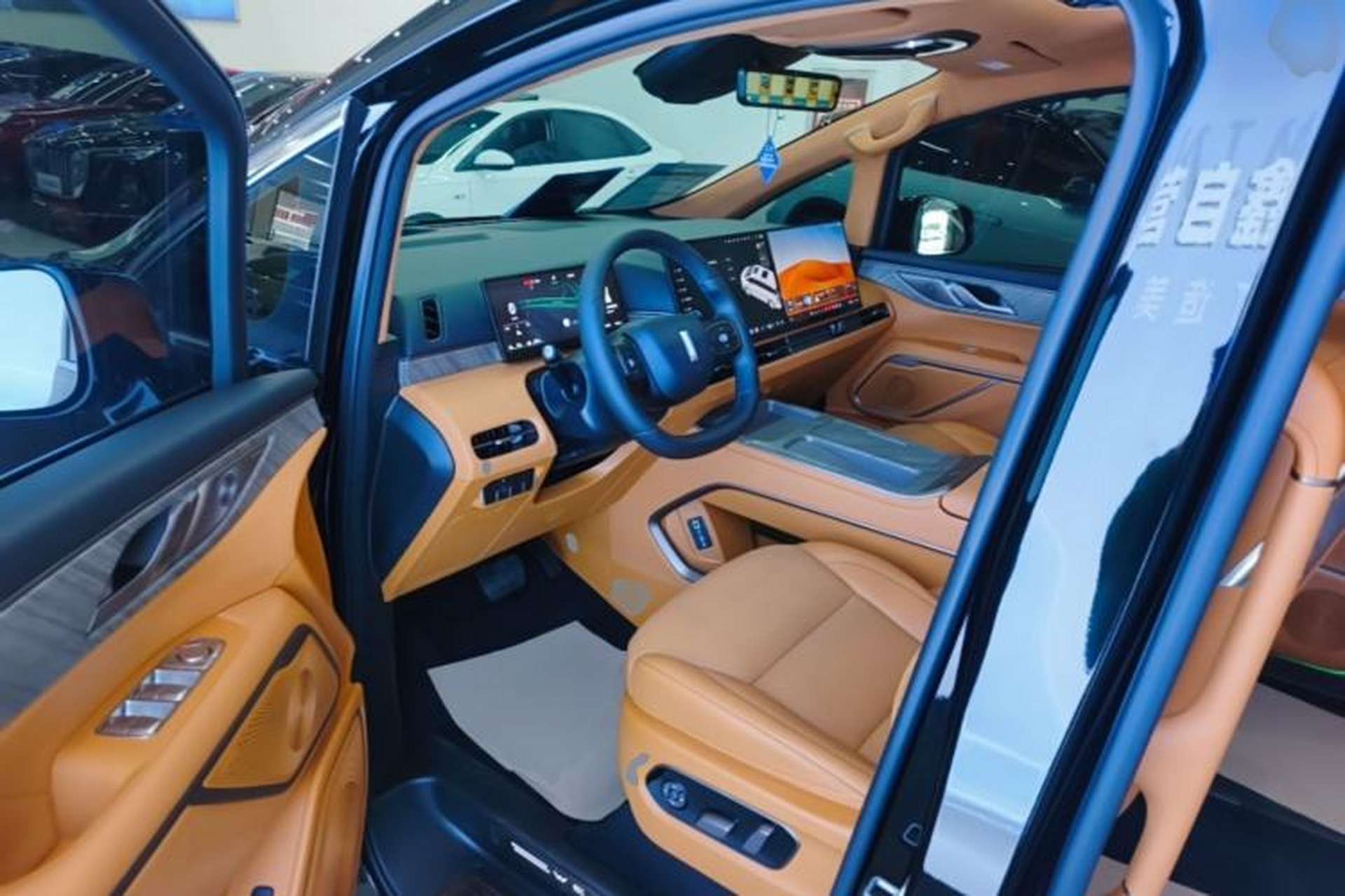 Used Wey Gaoshan 2025 Four-Wheel Drive Alpine 8 Driver Seat