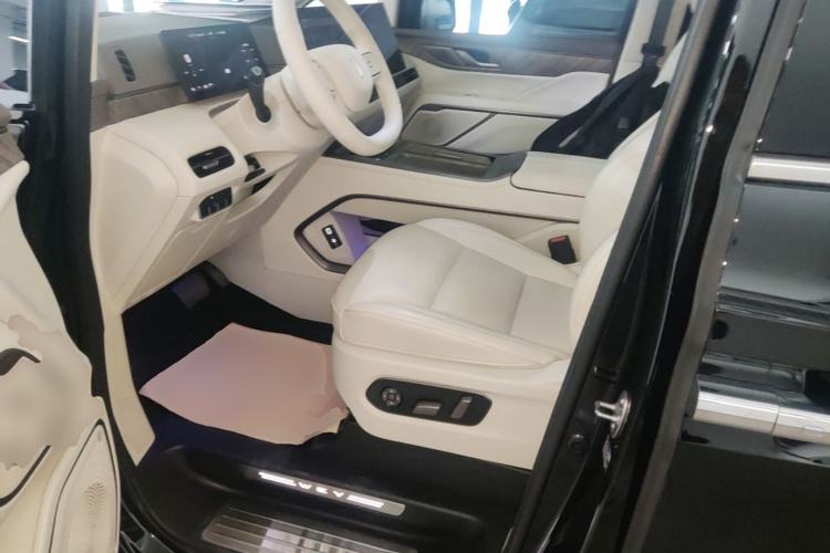 Used Wey Gaoshan 2025 Model Four-Wheel Drive Gao Shan 7 Driver Seat