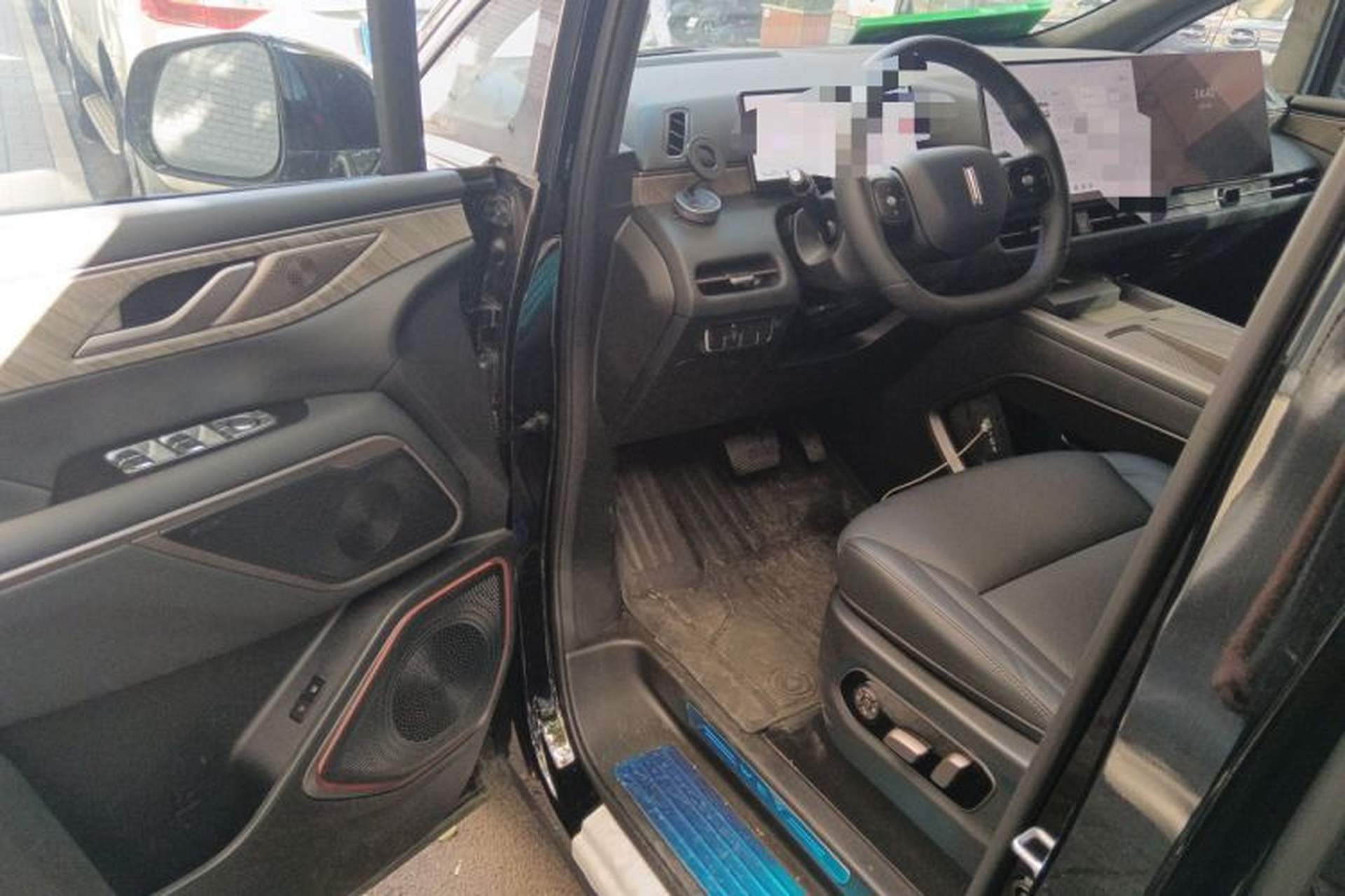 Used Wey Gaoshan 2025 Four-Wheel Drive Alpine 8 Driver Seat