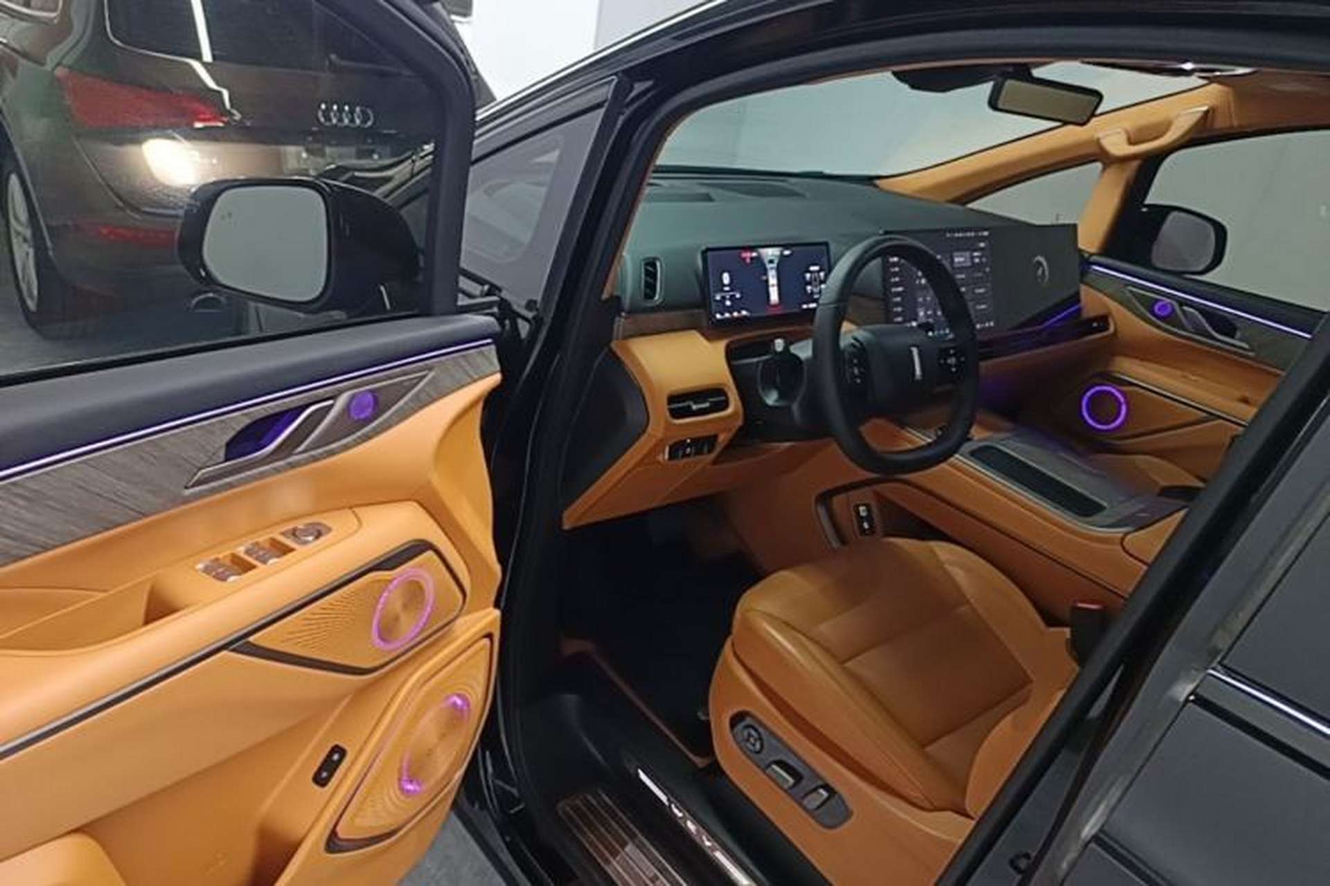 Used Wey Gaoshan 2025 Four-Wheel Drive Alpine 8 Driver Seat