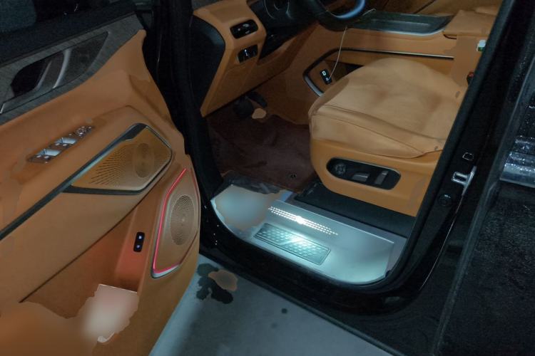Used Wey Gaoshan 2025 Four-Wheel Drive Alpine 8 Driver Seat