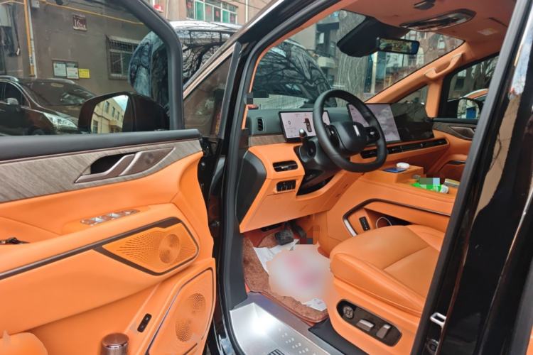 Used Wey Gaoshan 2025 Four-Wheel Drive Alpine 8 Driver Seat
