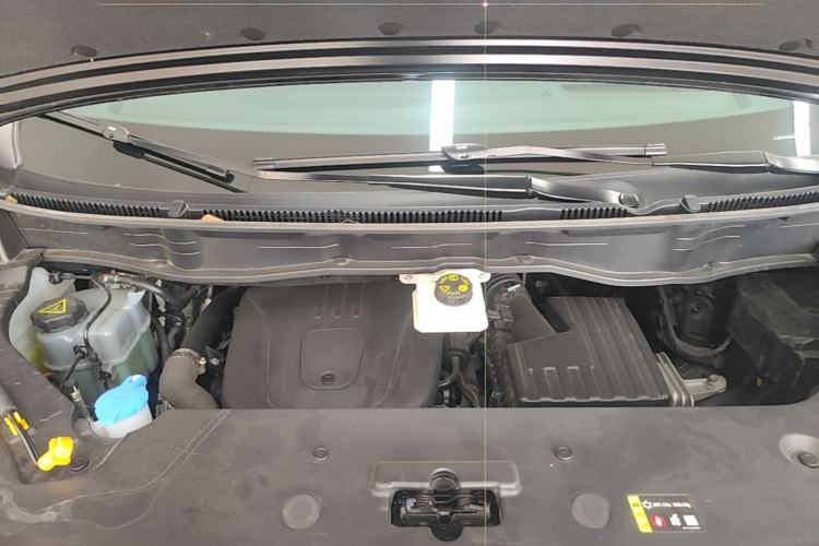 Used Wey Gaoshan 2025 Four-Wheel Drive Alpine 8 Engine Bay